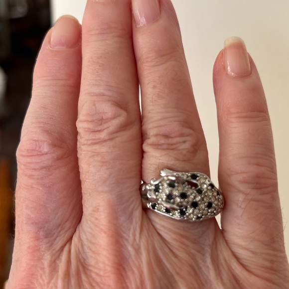 Silver Rhinestone Ring - Picture 1 of 7